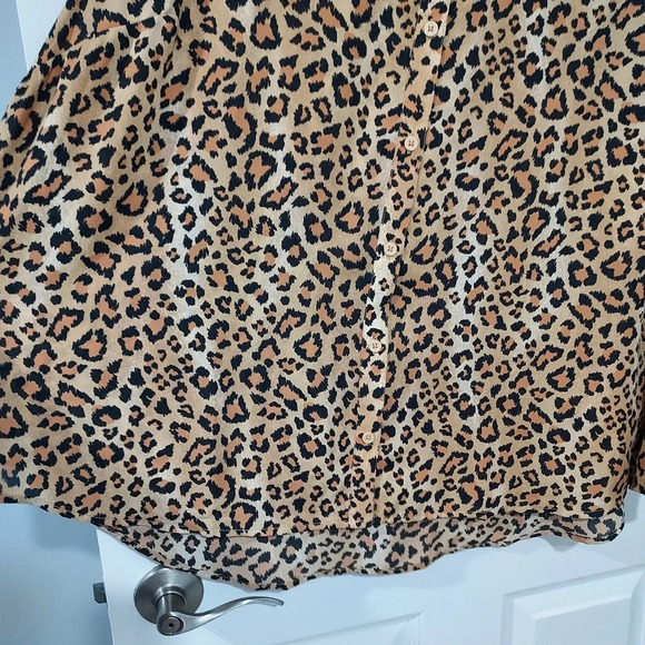 On 34th Created for Macy's Leopard Print Button-Front Crepe Shirt in Size 3X - Picture 9 of 14